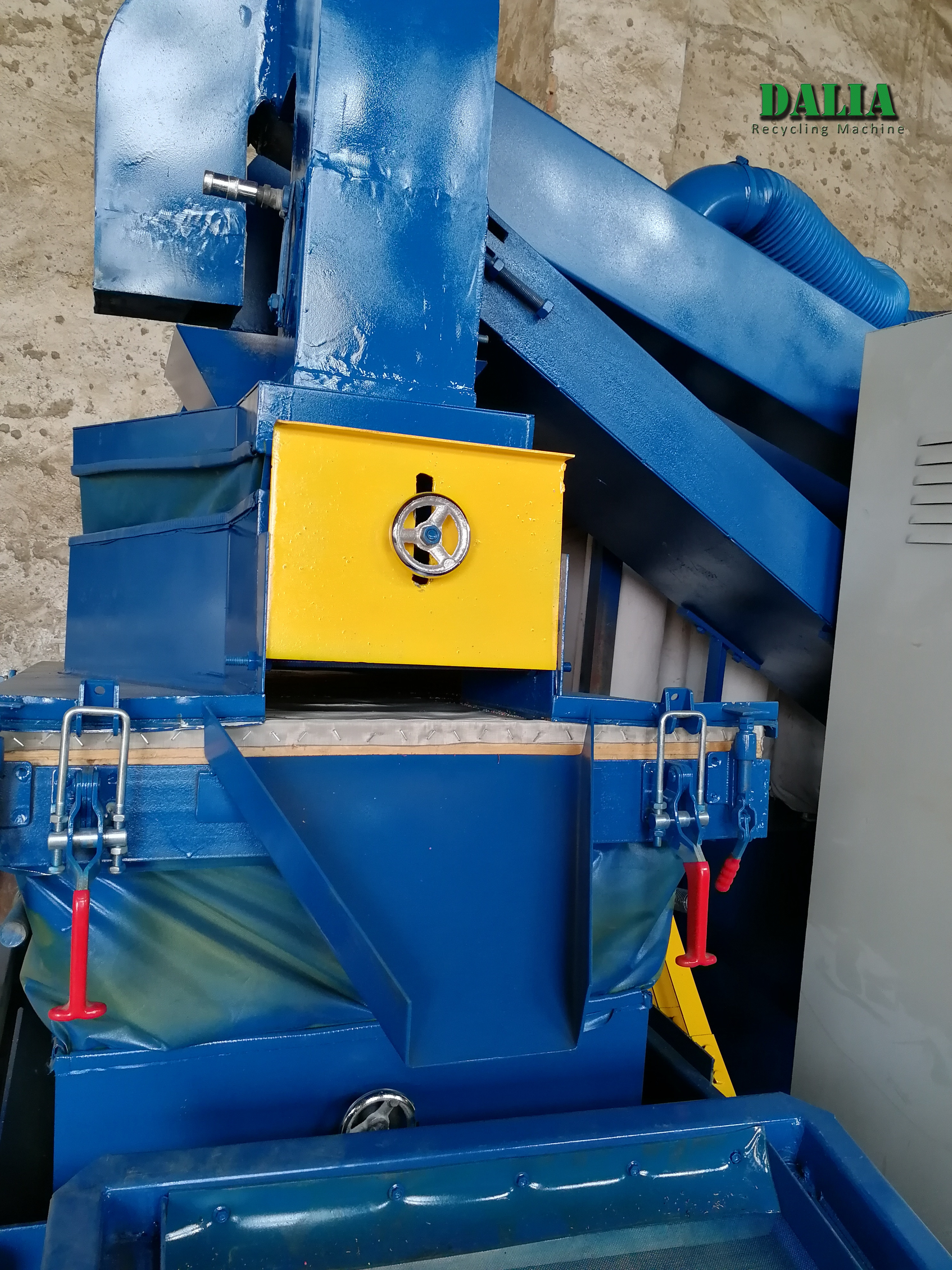 Compact Structure Scrap Copper Wire Recycling Machine 99.9% Recovery Rate