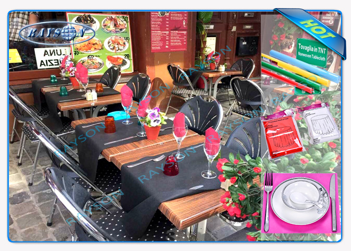 Eco - friendly Red Green Non Woven Cloth One Time Use for Dining Tables