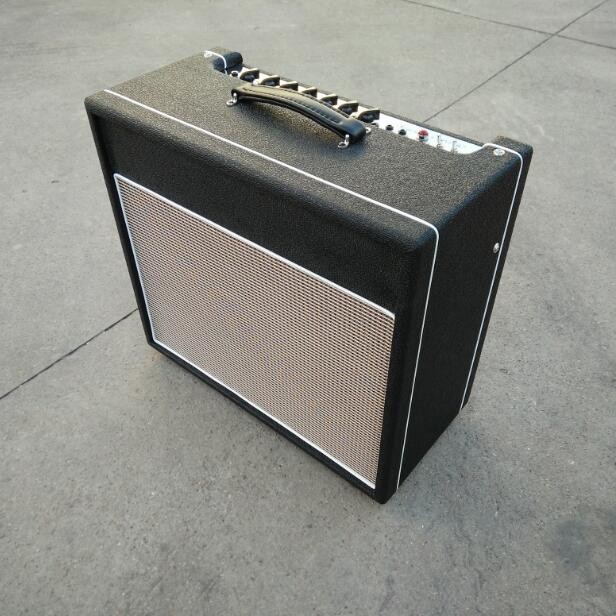 Vox Style Tube Guitar Amplifier Combo 30W with Reverb Gain, Fat Switch, Treble, Bass, Middle, Volume, Reverb