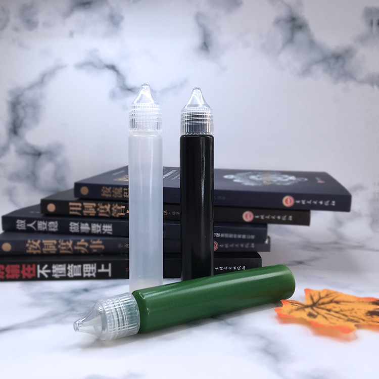 Round Shape Customized Logo E Liquid Bottles In PET Childproof Neck Type Protection