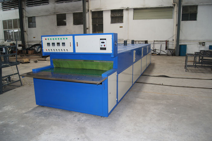 EVA Shoe Sole Making Equipment , Temperature Setting Single Layer Conveyor Machines