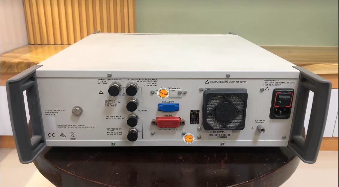 Tested Fluke 96270A 27 GHz Low Phase Noise Reference Source multi product calibrator