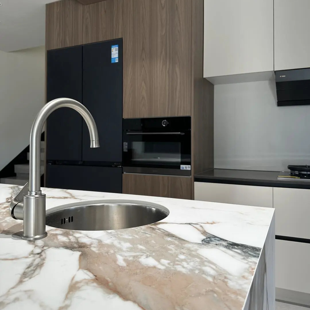 Customized Wooden Veneer And Matt Black Lacquer Modern Kitchen Cabinet Designs For Home Kitchen Cabinet