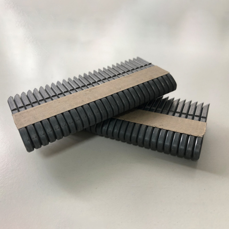 Hot Dip 10.5 Gauge Galvanised Fencing Staples C3 Wire Paper Collated 33mm