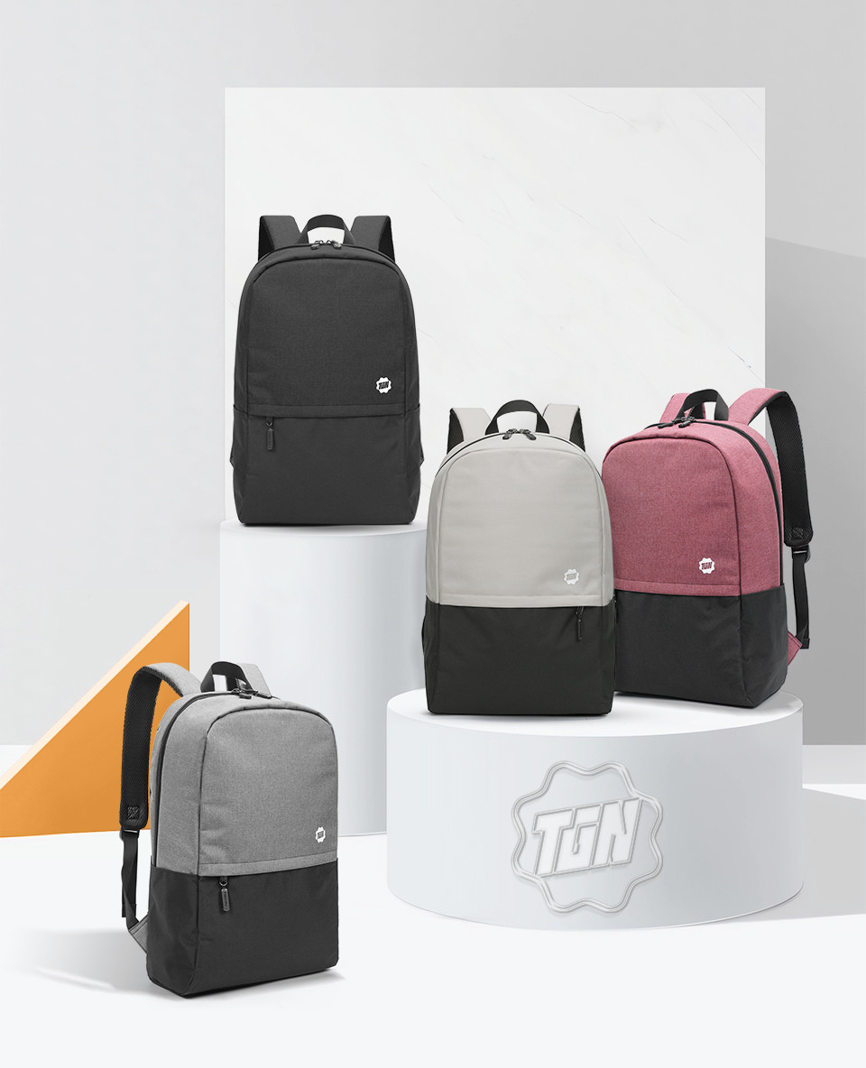 300D Snowflake PVC Travel Laptop Backpack Waterproof 15.6 Inches Light Weight Casual