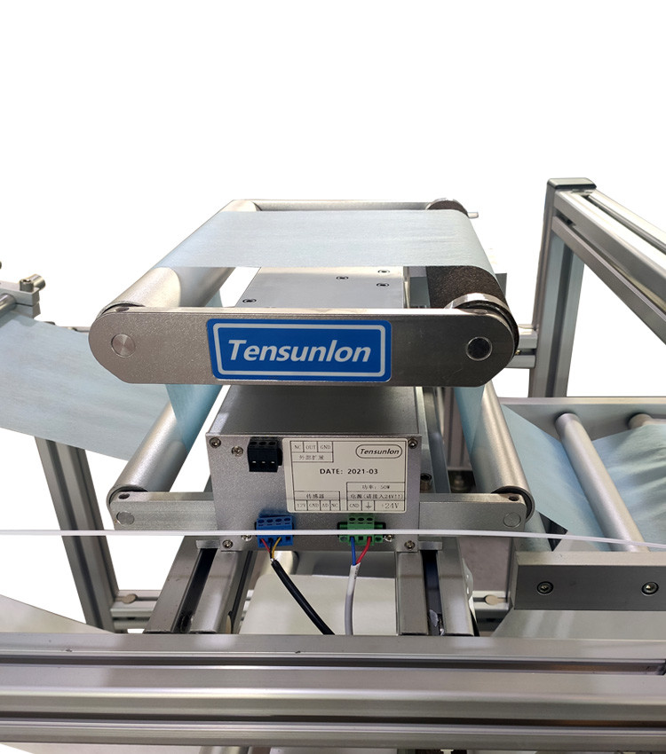 Wide Earband 3 Layer Mask Machine 500Pcs/Min With One Year Warranty