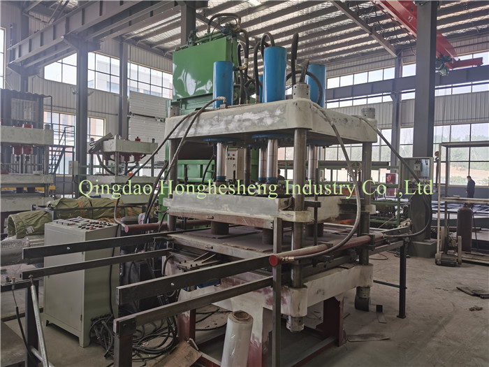 Outdoor Playground Rubber Vulcanizing Equipment 1100*1100mm 12kW