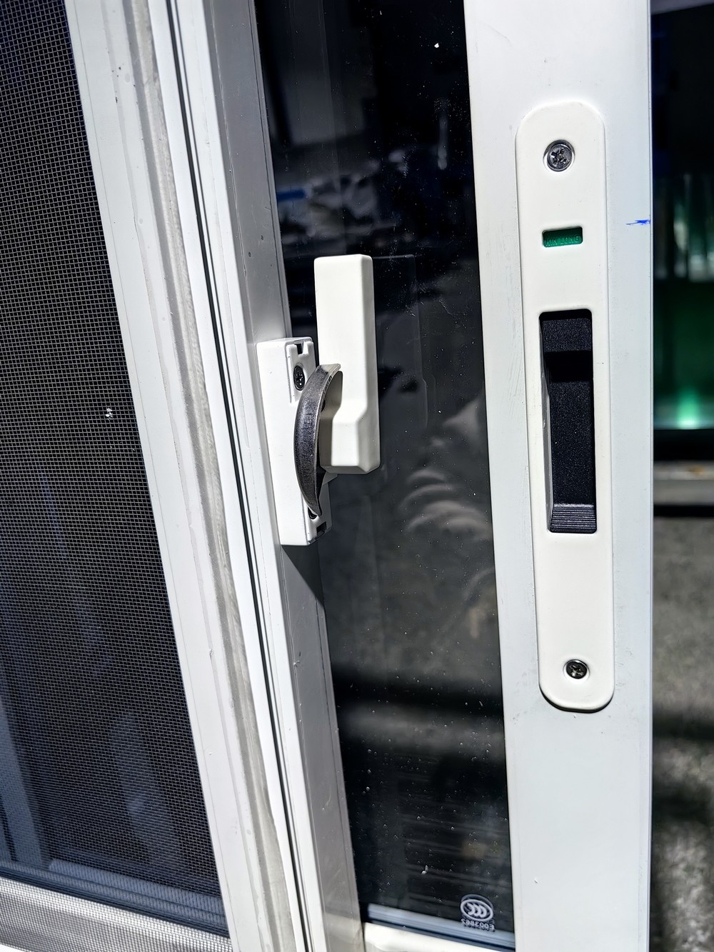 Aluminum Alloy Double Aluminium Glass Sliding Window Powder Coated With Touch Lock