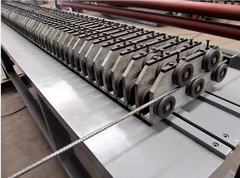 380V 50Hz Welded Wire Mesh Machine For Reinforcing Building Rolling