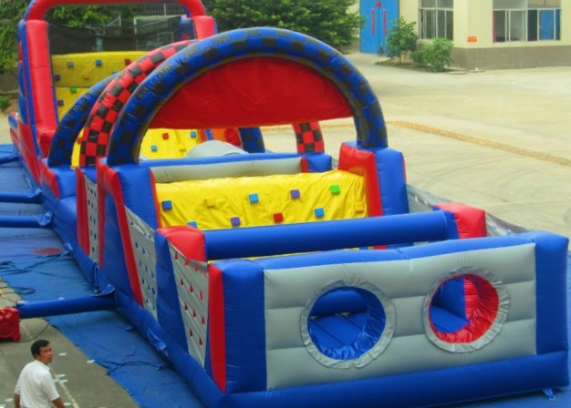 OEM/ODM Long Track Inflatable Commercial Obstacle Course Bouncy Castle Slides