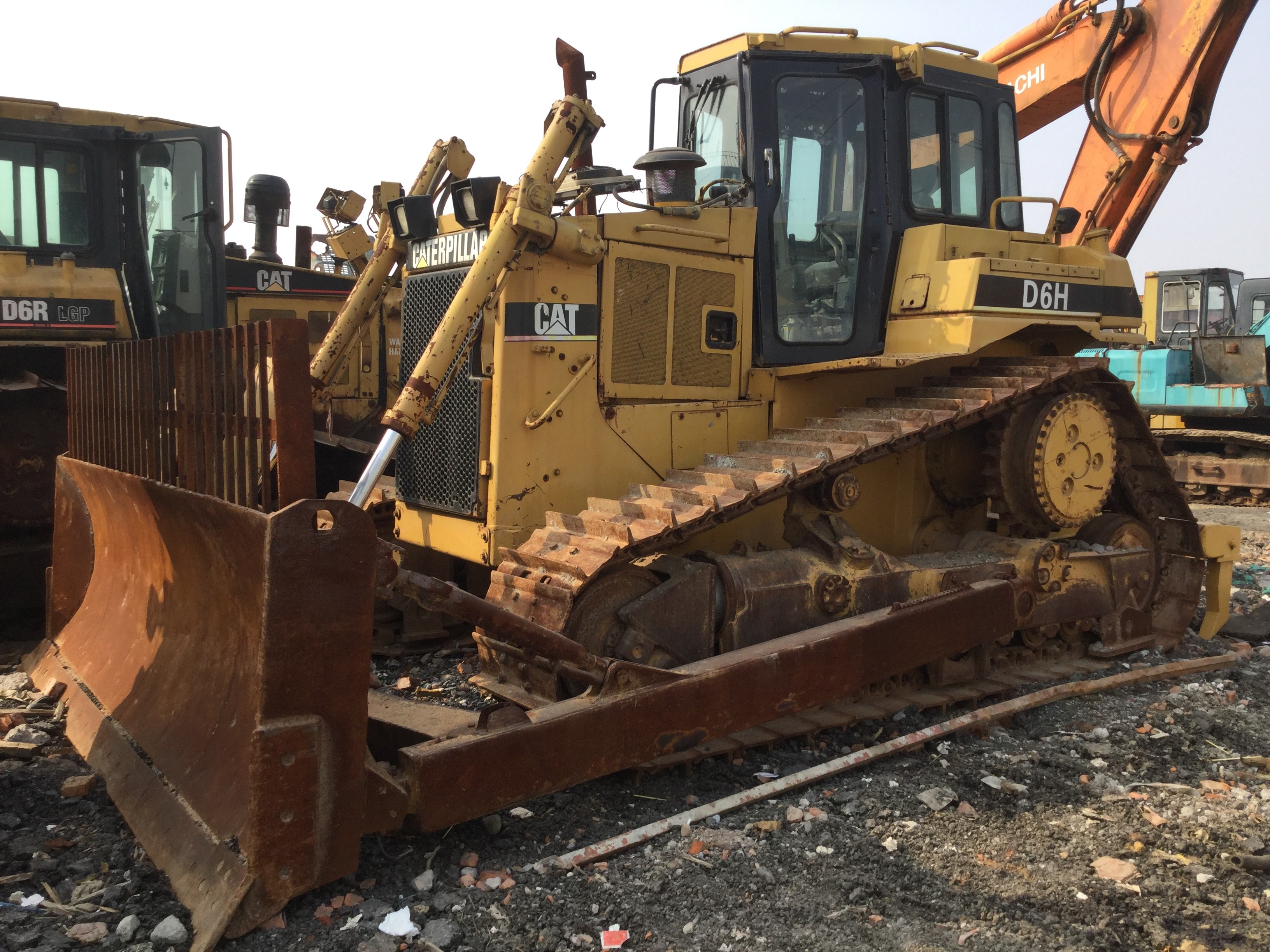Cat Bulldozer Caterpillar D6h Bulldozer Used Equipment