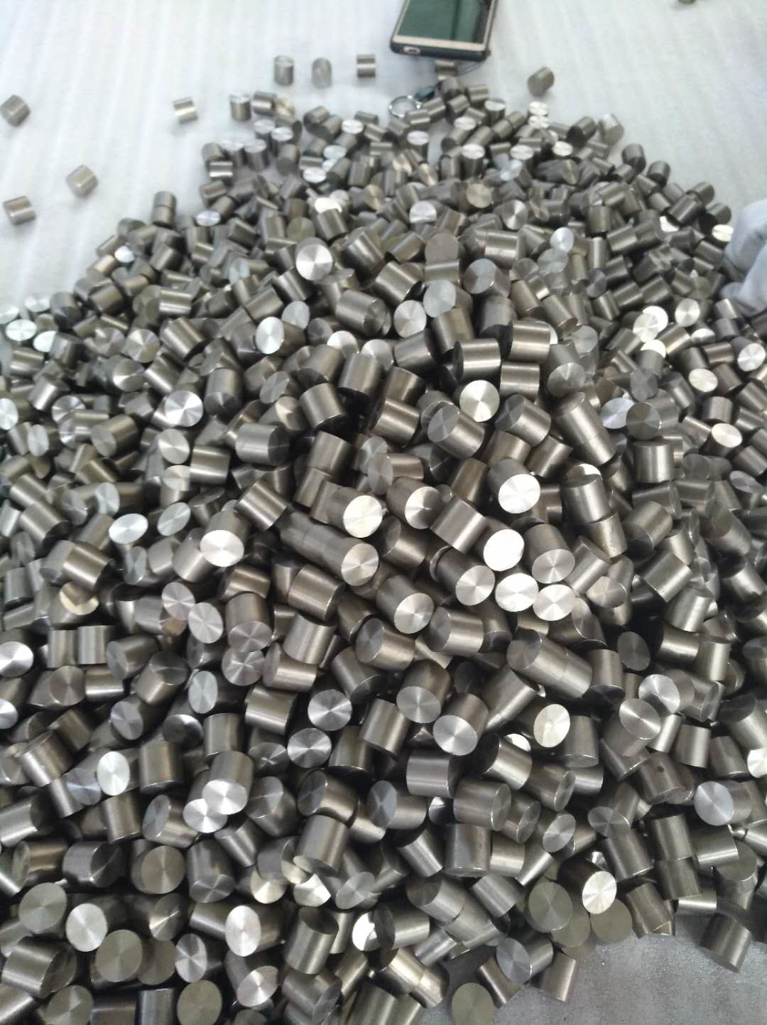 Small Round Titanium Machined Parts Bead Butadiene