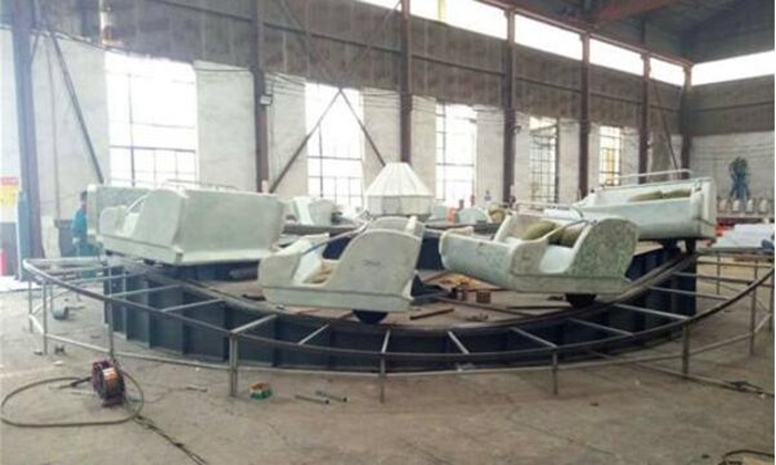 Thrilling Amusement Park Rides Games , Customized Size Flying Disco Tagada Rides