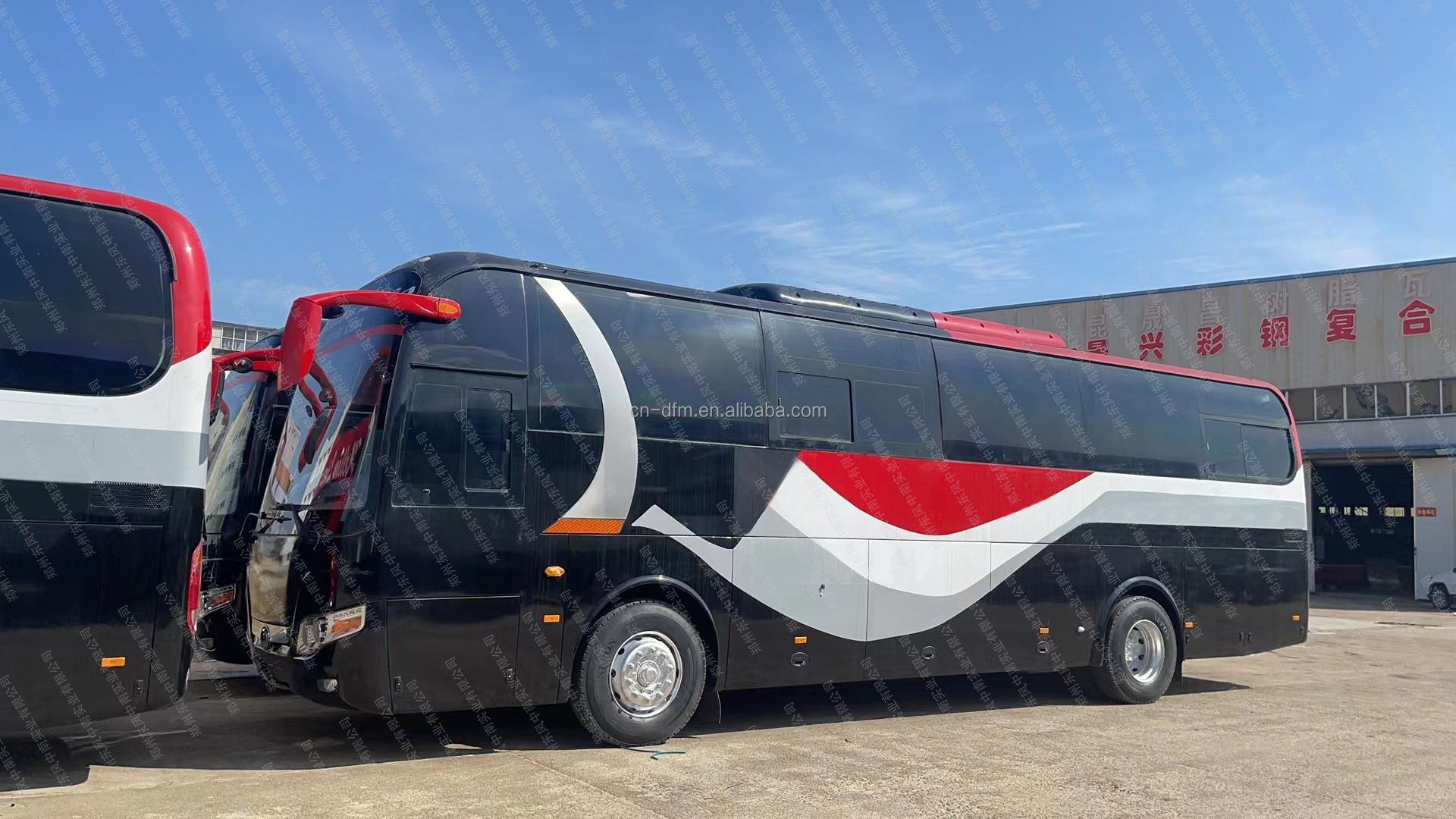 Refurbished Youtong 49 Seats Diesel Engine Coach Bus for Used G.V.W 16000kg