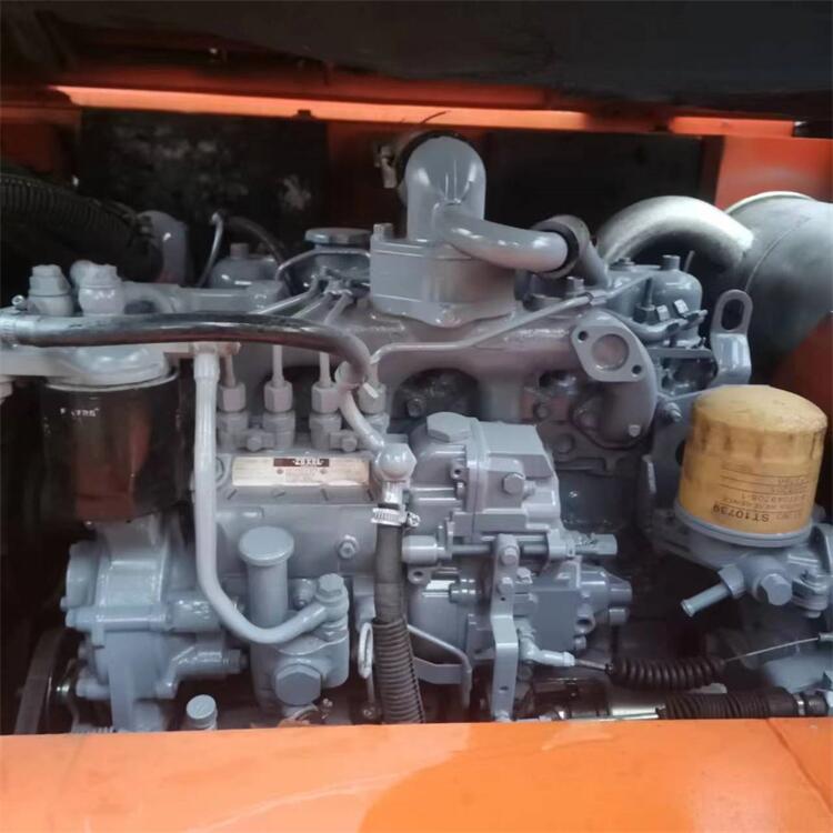 Year 2022 Hitachi ZX60 Crawler Excavator in Japan Less Hours Operating Weight 5850KG