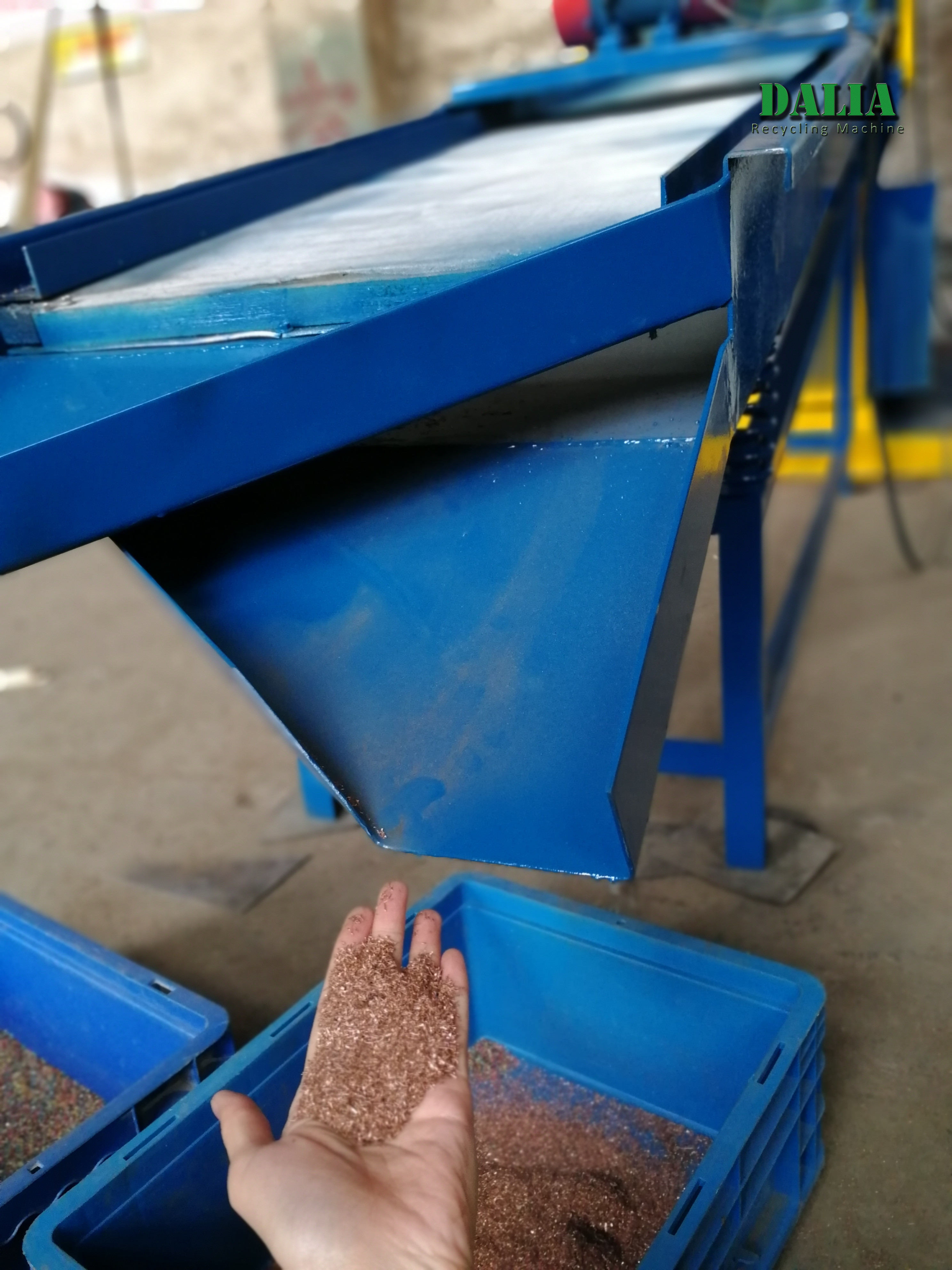 Heavy Duty Copper Granulator Machine Cable Shredder 500KG/H Capacity Easy Operation