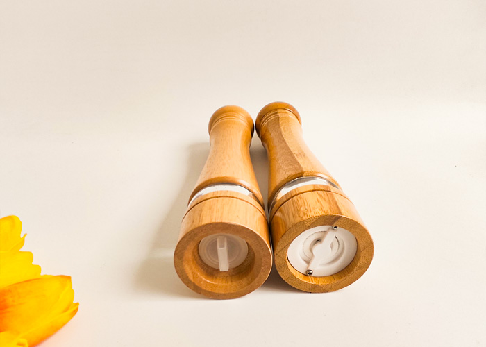 Manual Wooden Spice Grinders For Smooth And Even Grinding