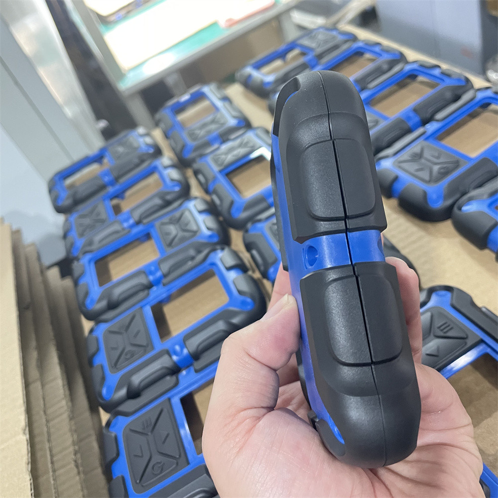 Professional 3D Texture Black Part Injection Mold Phone Case Mould LKM Standard