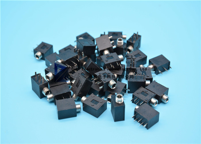 PJ-325GM Pcb Panel Mount Stereo Headphone Jack Socket ≤ 30MΩ 5 Pin 1 / 8" 3.5mm