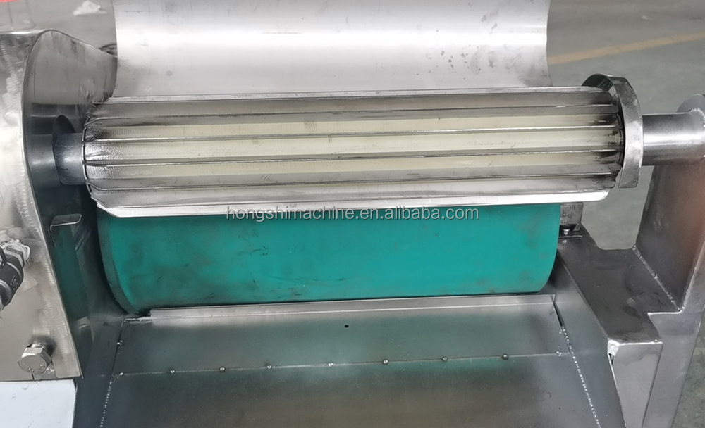 Stainless Steel Hog Cow Pig Sausage Casing Intestine Scraper Washing Machine Pork Sheep Intestine Cleaning Machine