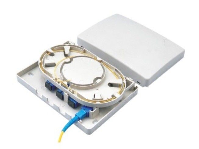 4 Core Fiber Optic Termination Box , ABS Plastic Fiber Optic Distribution Box