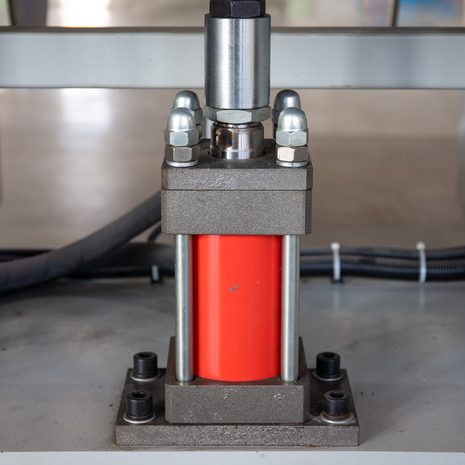 Semi Automatic Saw Blade Press Machine for Restaurant in Aluminum Foil Roll Color Box