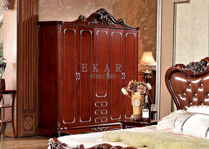 classic antique 5 doors Wardrobe