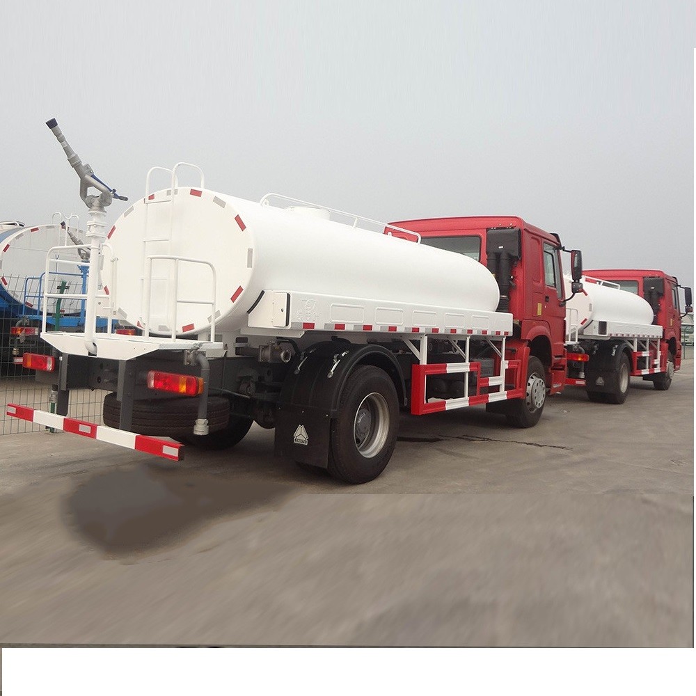 Sinotruk Howo 290hp Water Tanker Trucks / Howo 6x4 Water Container Truck
