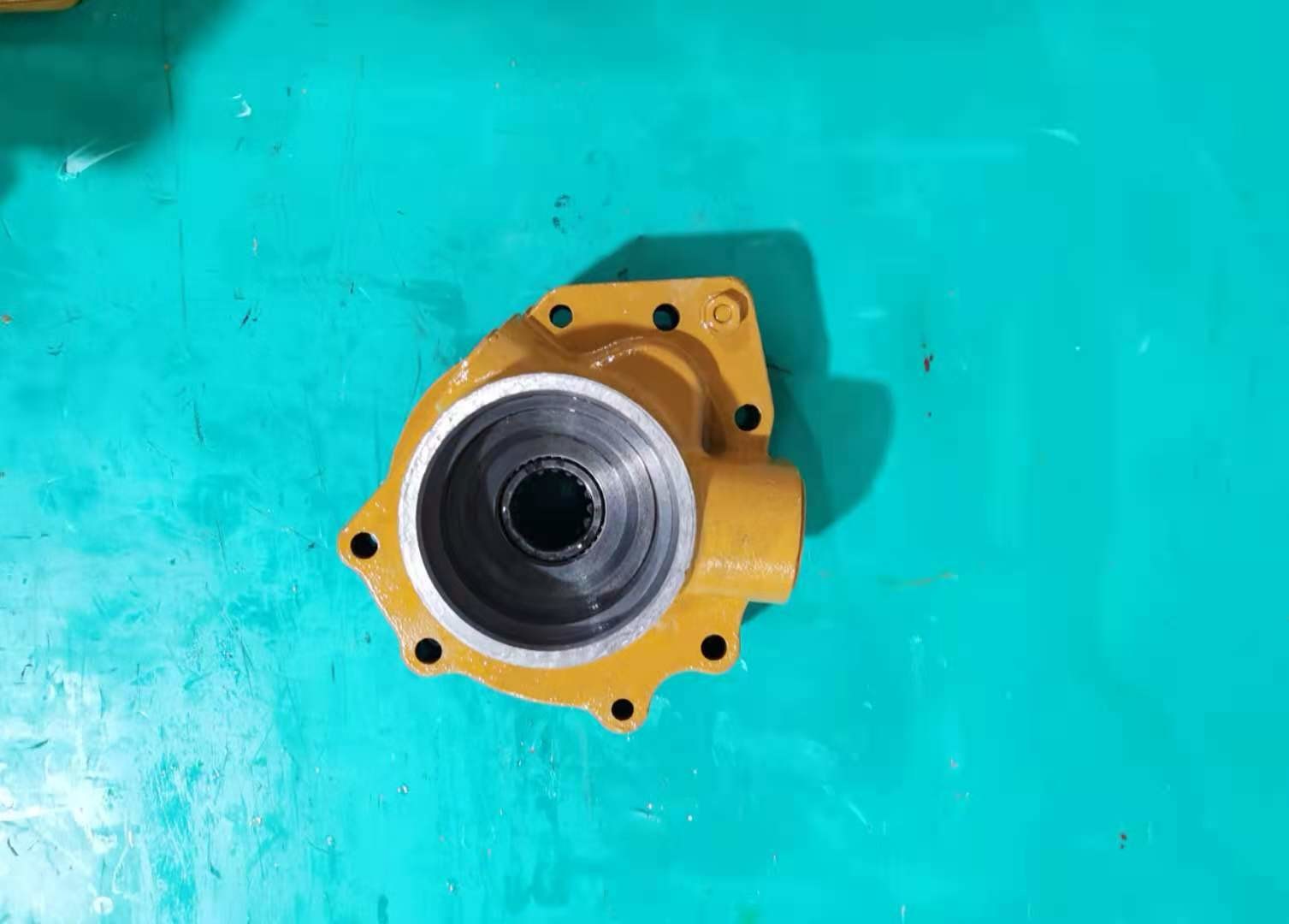 113-15-00470 PUMP ASS'Y FOR BULLDOZERS CRAWLER LOADERS VARIABLE SPEED PUMP 9KGS