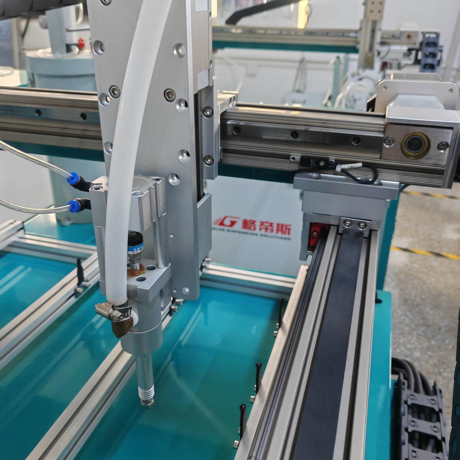500mm/sec Adhesive Dispensing Robots Intelligent Industrial Glue Dispenser 700*650*1200mm