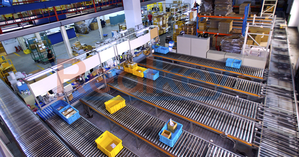 Easy Operation Gravity Roller Conveyor System Strong Adaptability High Safety