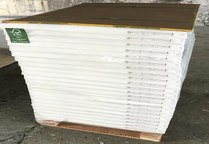 High Glossy Two Side Coated Couche Paper Different Gsm For Magazine Notebook Covers