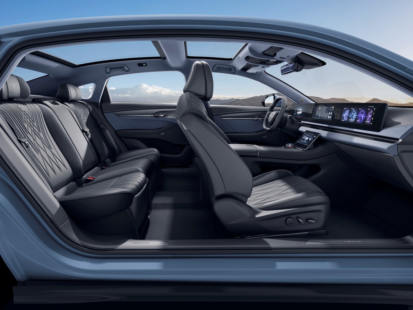 Voyah Chasing PHEV Sedan Chinese Electric Sedan 1.5T Engine Cruising Range 1227KM