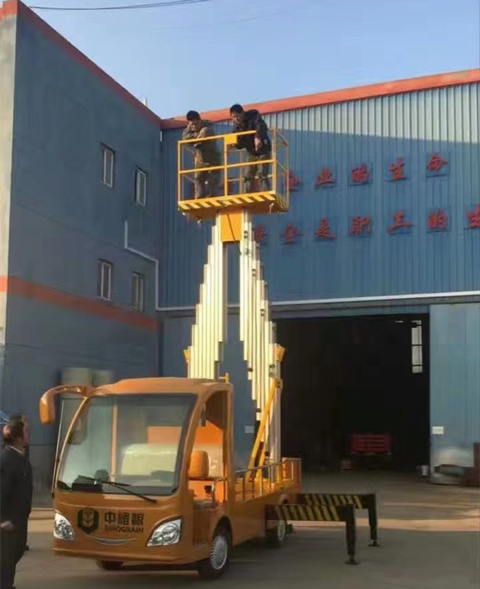 Aluminum Alloy Truck Mounted Scissor Lift For Outdoor Aerial Clean Or Maintenance