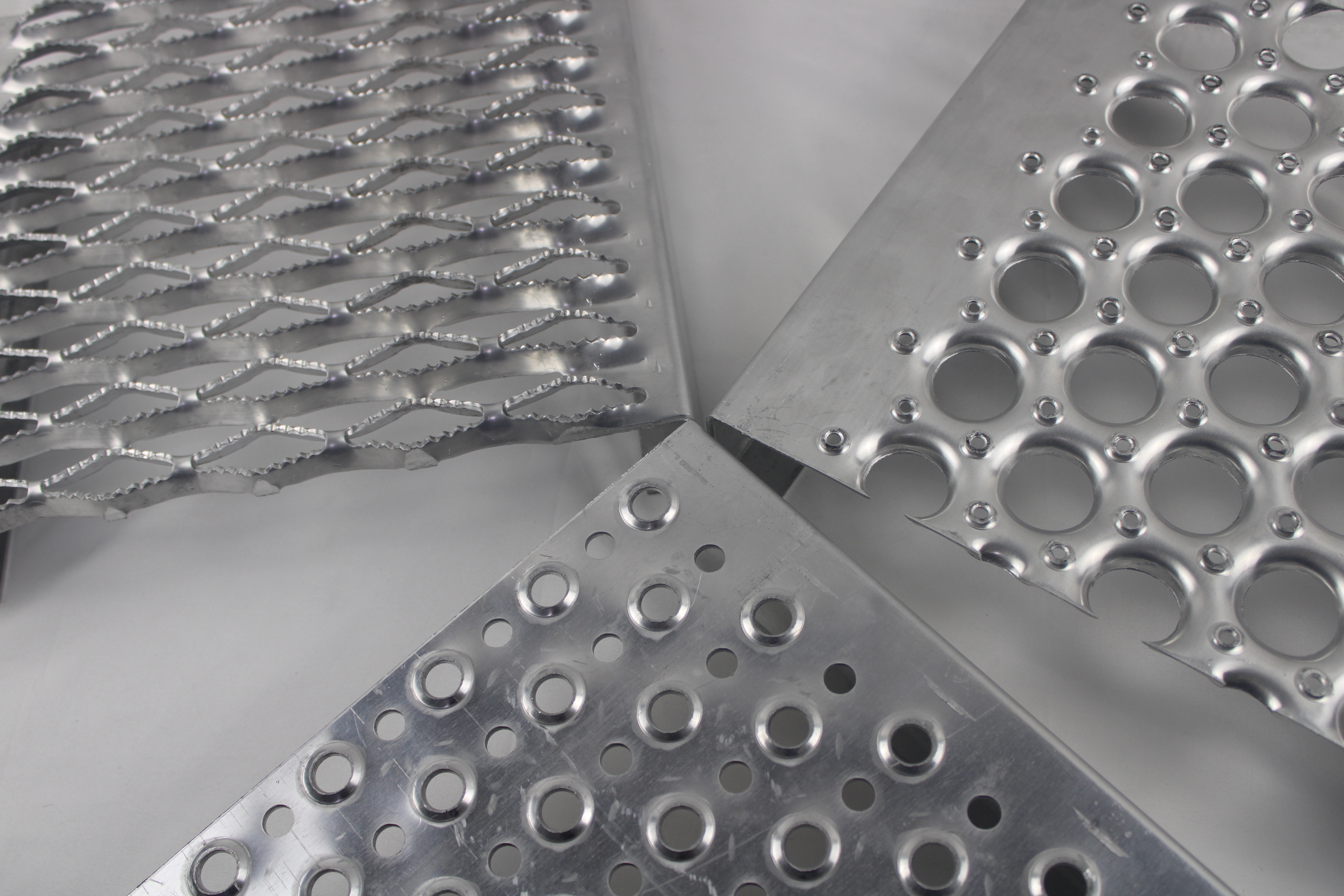 Grip Strut Safety Grating Perforated Anti Skid Plate / Anti Skid Sheets