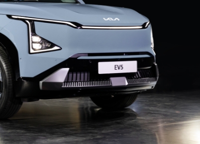 2023 KIA EV5 Left Hand Drive 5 Seat Luxury SUV Electric Car with 700km Long Range and Fast 27min Charging Time