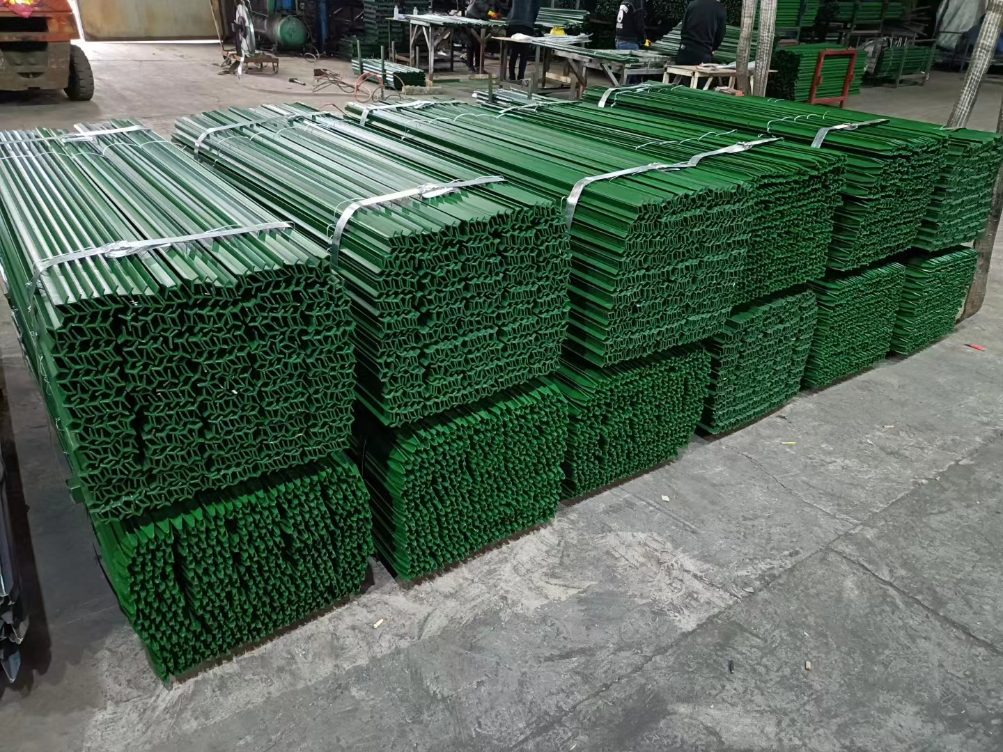 Direct Manufacturer 150mm Height Chain Link Fence Post For Sale
