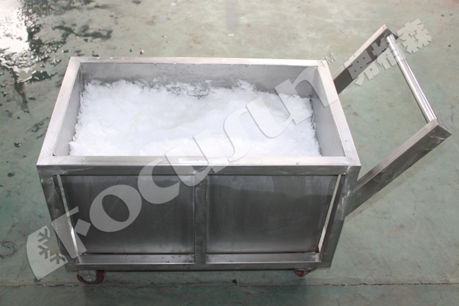 Solar Flake Ice Machine With Pump Core Components And Free Ice Storage Bin