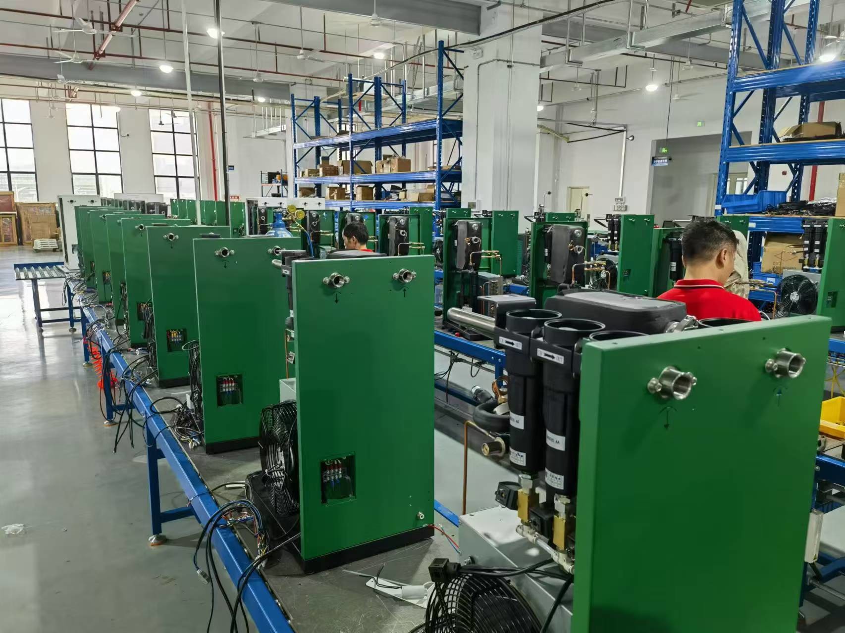 Air Cooling Refrigerated Air Dryers for Solution in Blue/Red/White Material Status