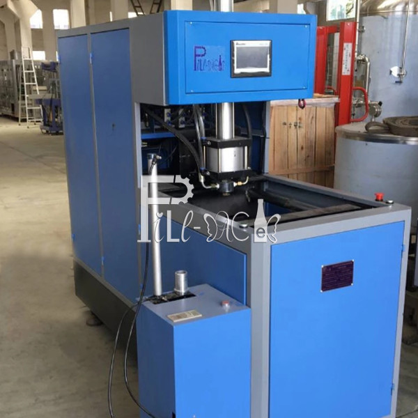 Touch Screen 60BPH Gallon Bottle Blowing Machine