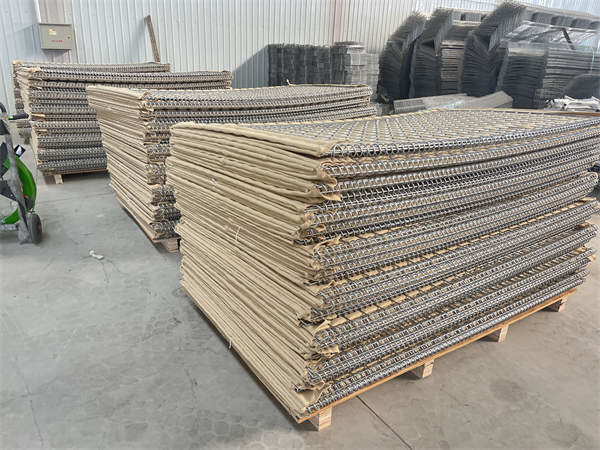 Galvanized Welded Mesh Defensive Barrier Flood Protection Explosion Proof Cage