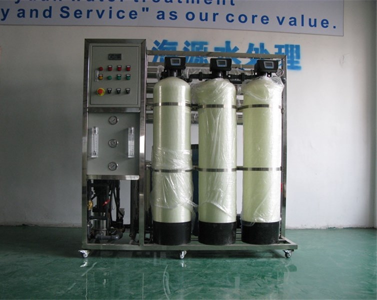 Solar Powered Containerized Water Treatment Systems RO Purifier 2500L/Hour