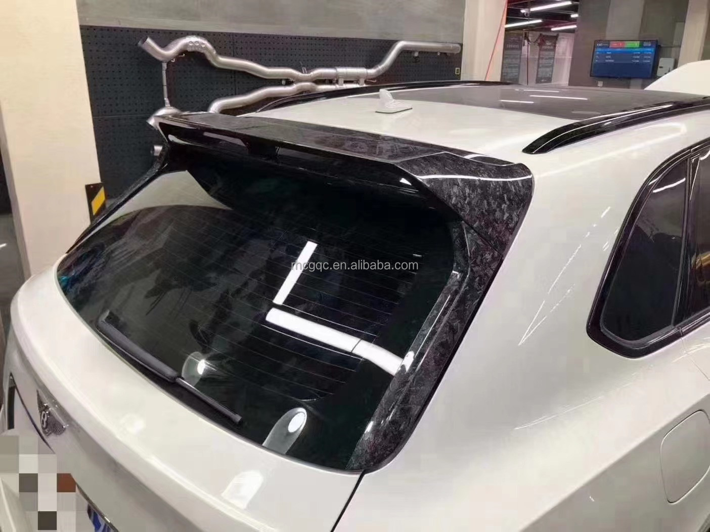 For Bentley Bentayga Carbon Fiber Body Kit Bentayga Upgrades the W12 Style Carbon Fiber Front Lip Diffuser Spoiler