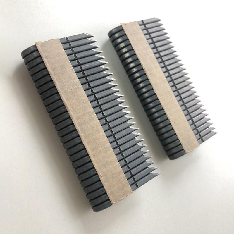 Hot Dip 10.5 Gauge Galvanised Fencing Staples C3 Wire Paper Collated 33mm