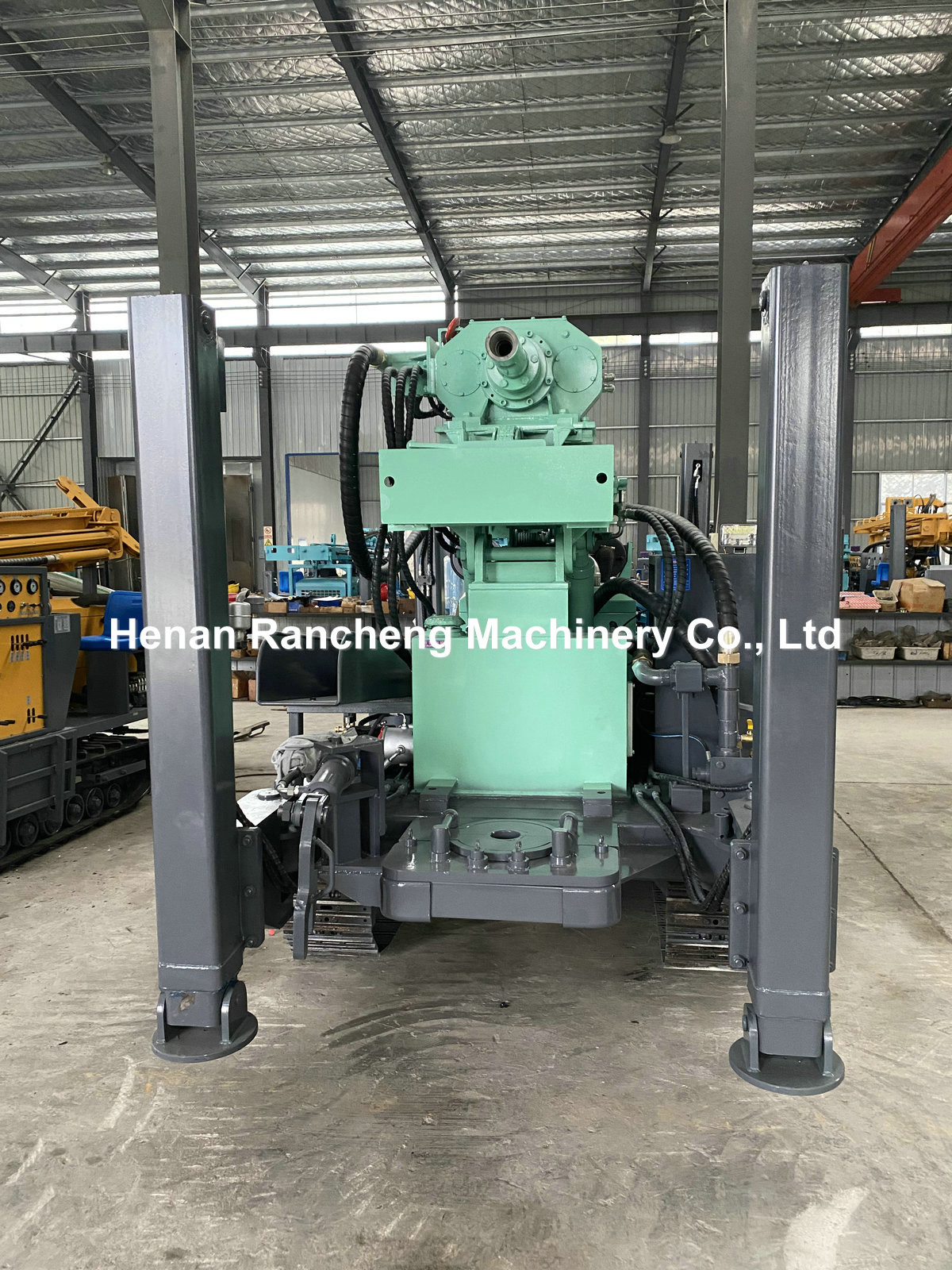 300m Deep Hydraulic Crawler Drilling Rig For 350mm Water Wells
