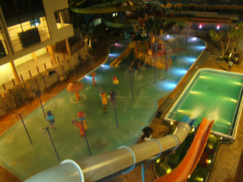 Indonesia Medan Waterpark Project Adventruous Indoor Waterpark Equipment