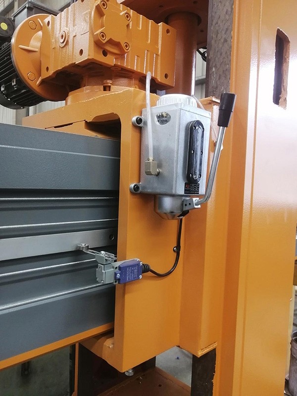 Bridge Saw Cutter Machine