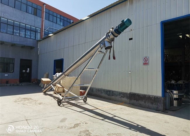 Inclined Spiral / Screw Conveyor Powder Screw Feeder Flexible Mini