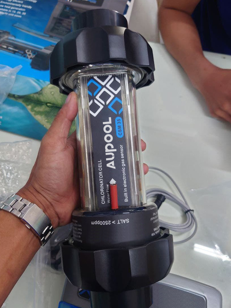 110-265V Input Salt Chlorinator For Swimming Pool 100.4-190.1 Watts Power Consumption
