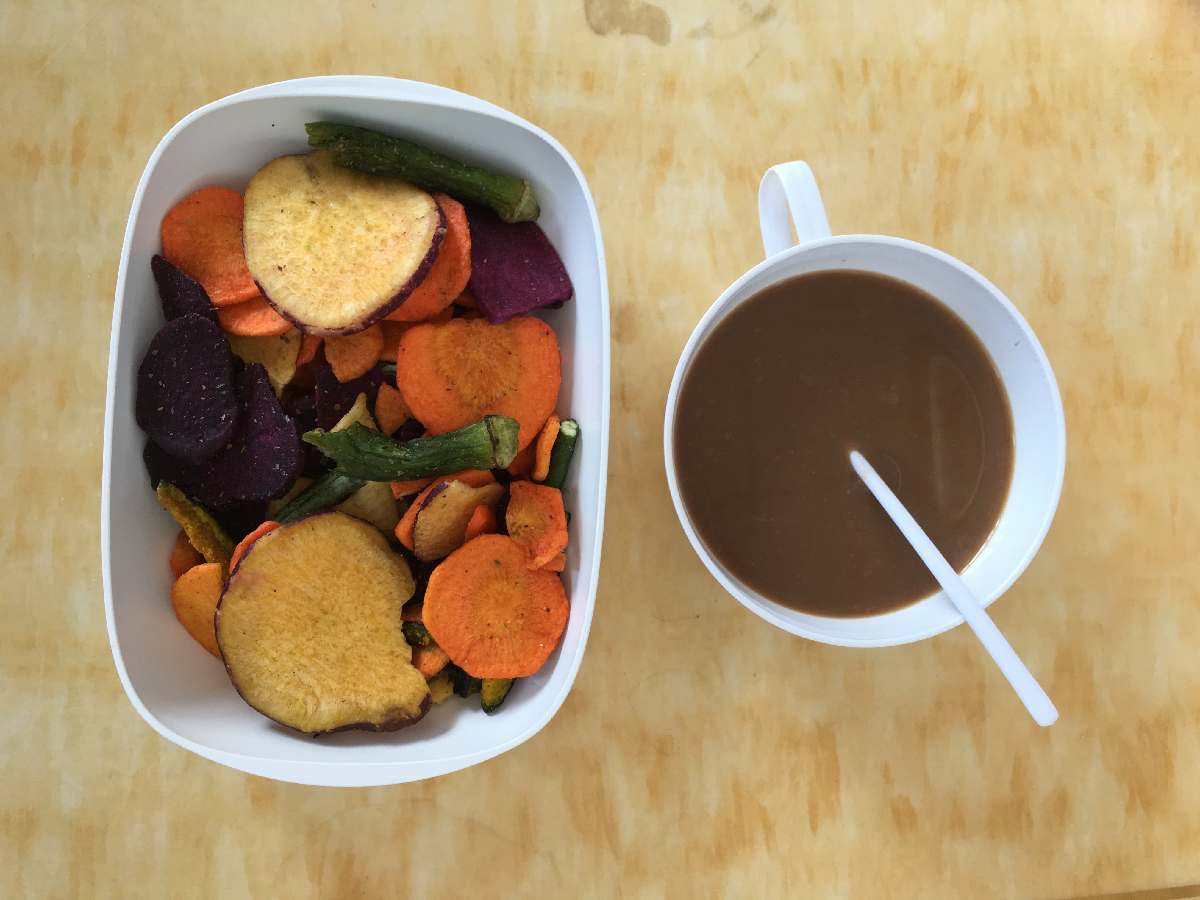 China supplier wholesale Healthy Snacks Mixed Dried Fruit And Vegetable Chips Mixed Fruits Chips